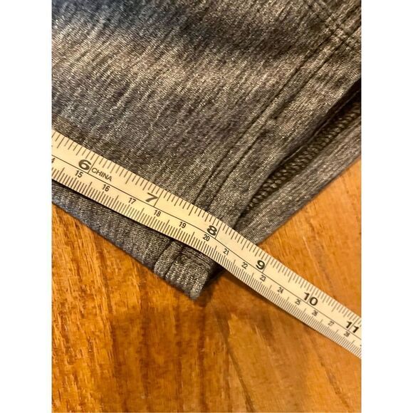 Athleta grey zipper front shirt size small - Picture 5 of 10